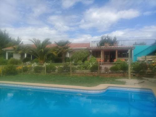 Bajos de Lircay Cabin | Discover La Maravilla Lodge: Top-Rated with Pool & Breakfast
