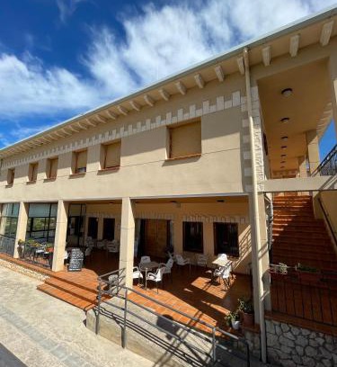 Estopinan del Castillo Hotel | Discover Hostal La Rurala Estopanyà: 9.7/10 & Pet Friendly