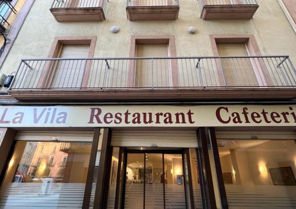Olot House | Budget-Friendly Stay at Hostal La Vila with Breakfast & Pets