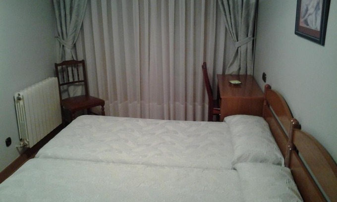 Oseja de Sajambre House | Charming Hostal Les Bedules: Family-Friendly with Dining