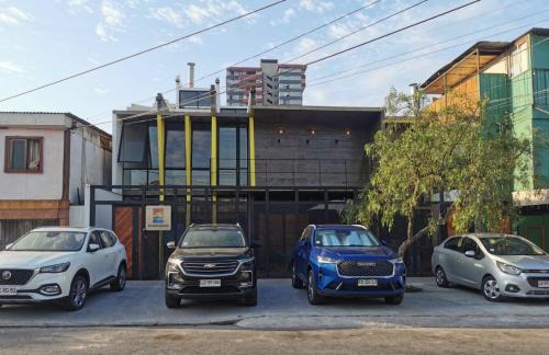 Iquique Hotel | Discover Comfort at Hostal Litoral with Pool & Hot Tub