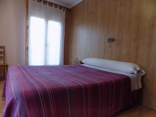 Fuentes House | Budget-Friendly Stay at Hostal Los Palancares: Rated 8.8/10