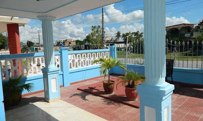 Municipality of Cienaga de Zapata House | Budget-Friendly Stay at Hostal Mar Azul with Spa & Breakfast