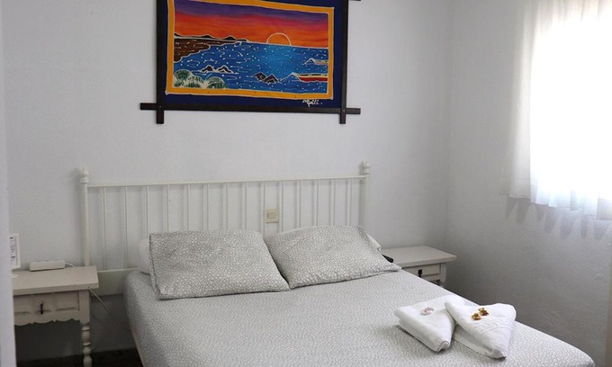 Zaragoza Centro House | Child-Friendly Comfort at Hostal Milmarcos in Your Getaway