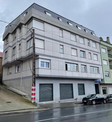 A Ponte do Porto House | Discover Comfort at Hostal O Pincho with Breakfast & Hot Tub