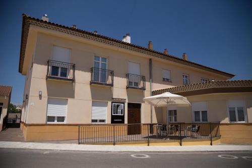 Arcas Hotel | Oceanfront Stay at Pradaria Asador & Alojamiento