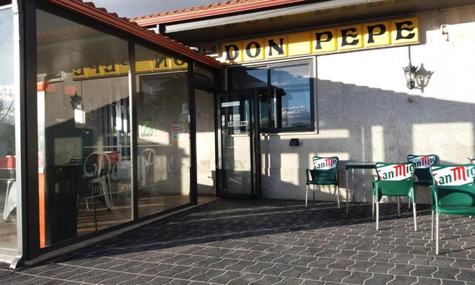 A Mezquita House | Budget-Friendly Hostal Restaurante Don Pepe: Family Friendly Stay