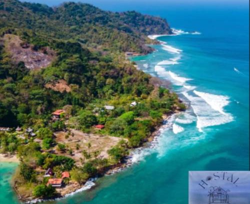 Capurgana House | Guest Rated Excellence at Hostal Rojoyale Capurgana