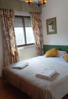 Poveda de la Sierra House | Pet-Friendly Retreat at Hostal Rural Alto Tajo Poveda