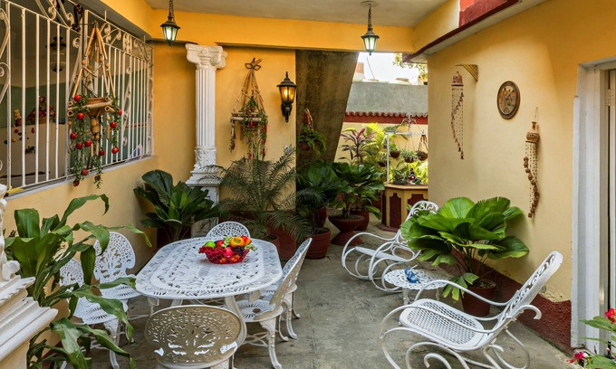 Trinidad House | Cozy Hostal Señora Esther with Spa and Family Amenities