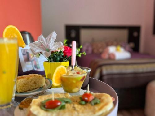 Tinogasta House | Budget-Friendly Stay at Hostal Sisabel with Breakfast Included