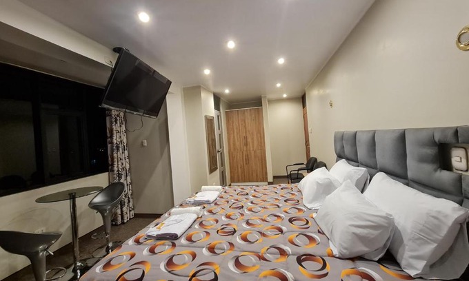 Huancayo Hotel | Budget-Friendly Hostal Tuki Huancayo with Breakfast & Family Care