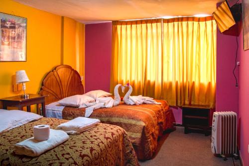 Lake Titicaca - Puno House | Cozy Hostal Virgen de Las Nieves II with Family Amenities