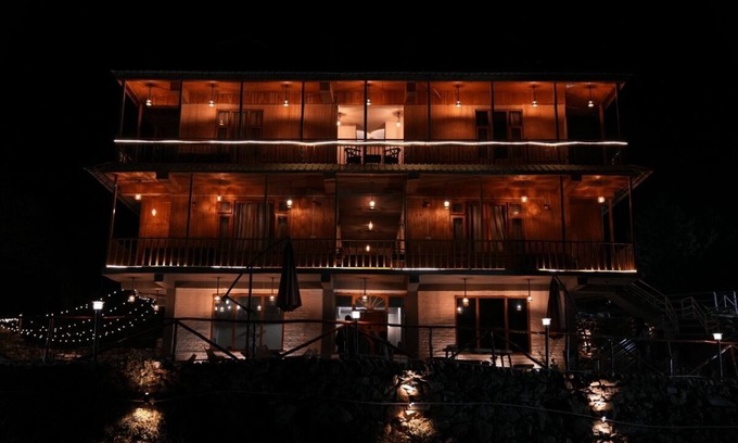 Banjar Hotel | Enjoy Family-Friendly Comfort at Hostay Tirthan