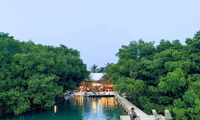 Caye Caulker Hostel | Budget-Friendly Hostel for 8 with Kitchen Amenities