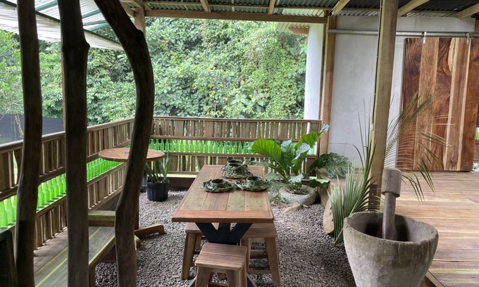 Guayabo Hostel | Budget-Friendly Hostel for 8 with Pool and Restaurant