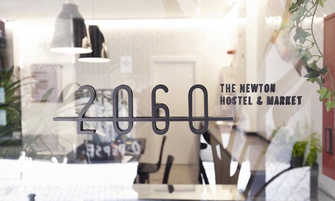 Embajadores Hostel | Budget-Friendly Hostel for 8 Guests with Kitchen & Restaurant