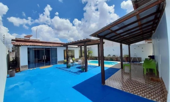 Boa Vista Hotel | Budget-Friendly Hostel Airla with Pool and Family Amenities