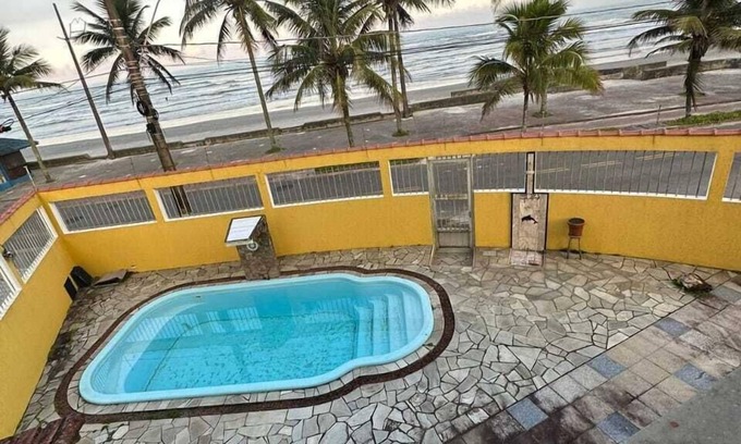 Jardim Praia Grande Hotel | Budget-Friendly Hostel Encanto de Mongaguá with Pool & Spa