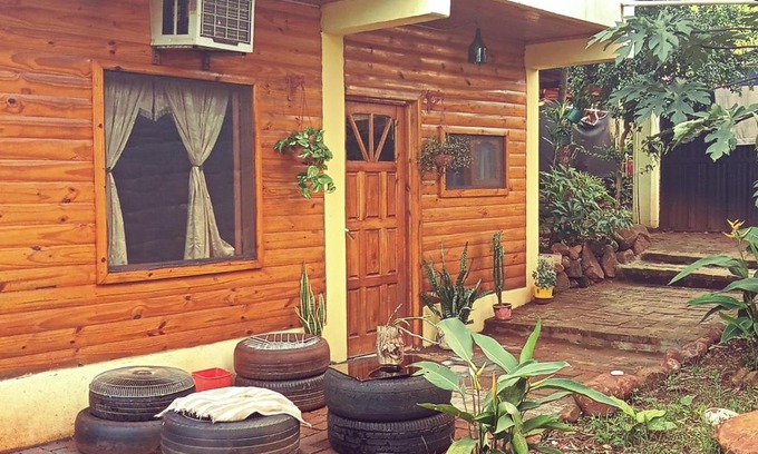 Puerto Iguazu Hostel | Discover Hostel Sin Fronteras: Family-Friendly Retreat