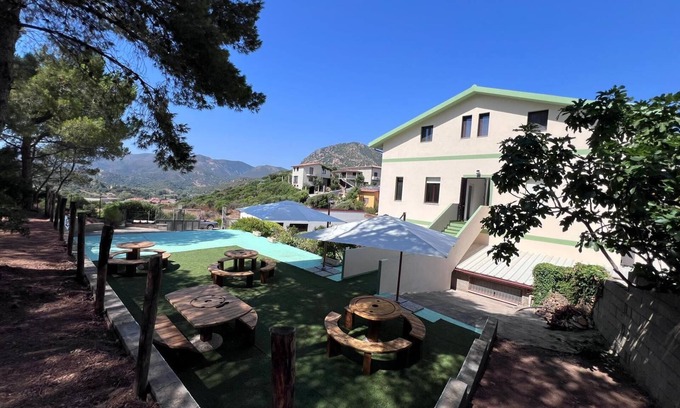 Gonnesa Bed & Breakfast | Hostel with sea view rooms and private bathroom