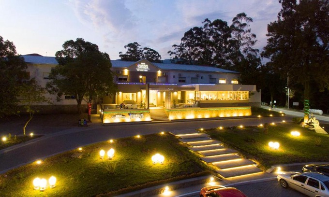 Tafi Viejo Hotel | Explore Hostería Atahualpa Yupanqui: Oceanfront Escape