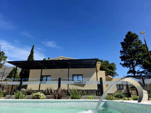 El Mollar Hotel | Pet-Friendly Hostería La Angostura with Oceanfront Pool