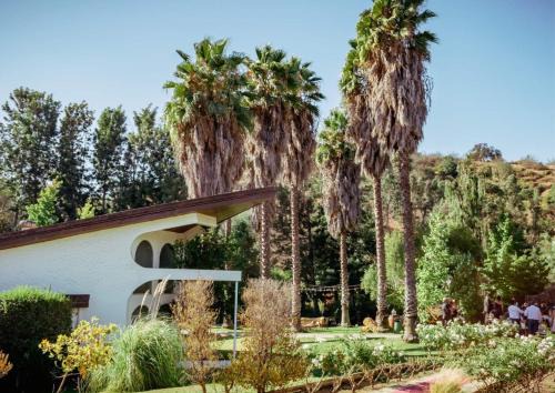 Marga Marga Province Bed & Breakfast | Discover Hostería Valle Verde: Pet-Friendly Retreat with Pool