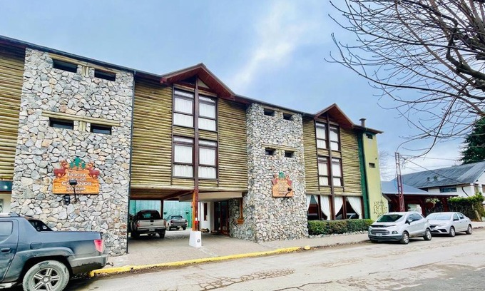 Angostura Hotel | Discover Hosteria Posta de los Colonos: Family Friendly Retreat