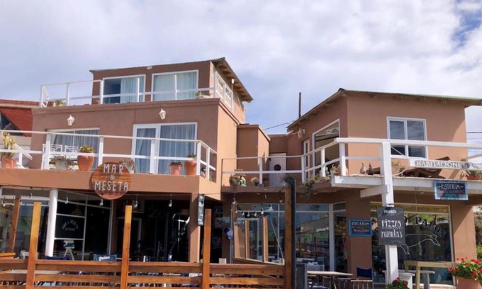 Puerto Piramides Hotel | Oceanfront Retreat at Hosteria Puerto Palos - Rated 9/10