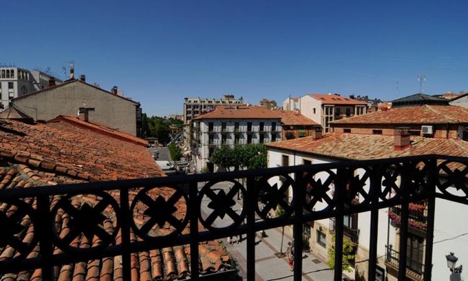 Soria House | Family-Friendly Hosteria Solar de Tejada with High Ratings