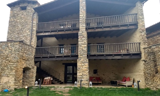 El Pont De Bar Hotel | Relax at Hosteria Toloriu 1848: Spa & Family-Friendly!