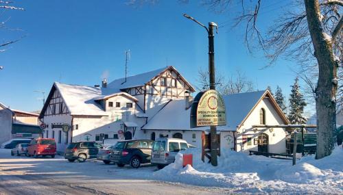 Zadub-Zavisin House | Pet-Friendly Retreat at Hostinec U Pejska a Kocicky