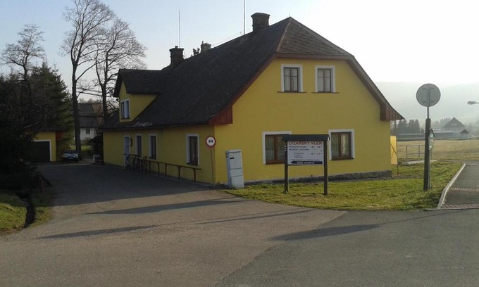 Cervena Voda Apartment | Pet-Friendly Hostinec U Valentů with Pool & Family Fun
