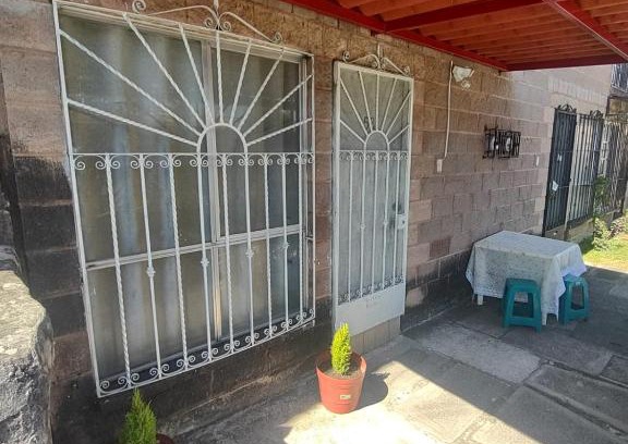 Tezoyuca House | Family-Friendly HostPal Casa Familiar in Temixco, ValParaiso