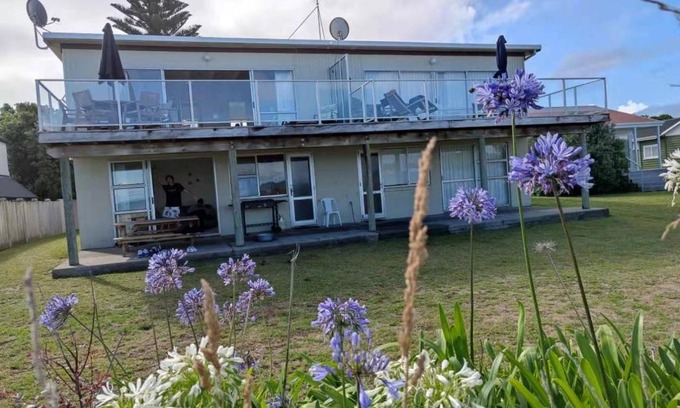 Whangamata House | Explore Hosts on the Coast: Paradise on Pipi with Ocean Views