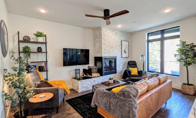 Willow Grove House | Discover HostWise Stays - The River West with Hot Tub & Fire Pit