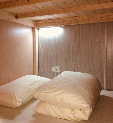 Liuqiu House | Budget-Friendly Hot Diving Hostel with Oceanfront Views