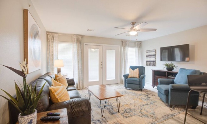 New Braunfels Condo | Discover Guadalupe Pools: Family Fun with Hot Tubs & Tubing