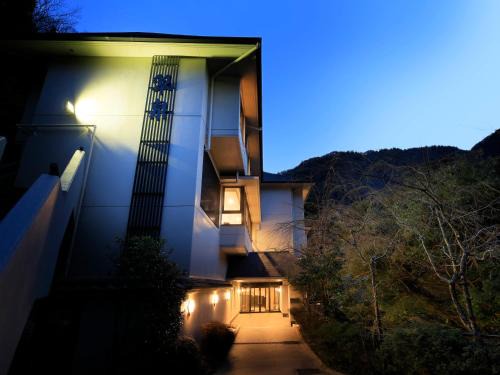 Hakone Hotel | Relaxing Hot Spring Inn Hakone Suisen with Family Amenities