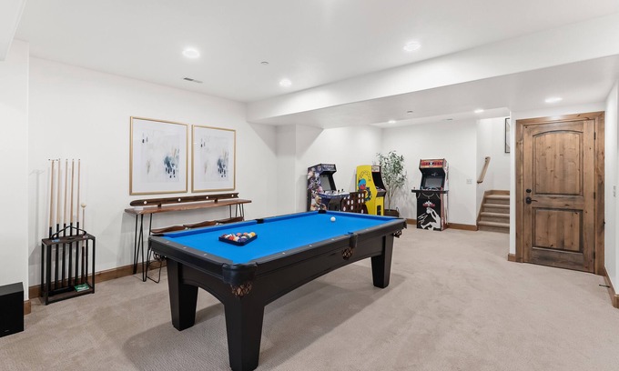 Park City House | Unwind in Deer Valley with Hot Tub and Scenic 180° Views