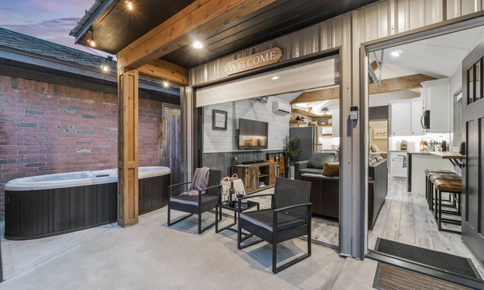Spring Other | Private Tiny Home with Hot Tub & Oceanfront Views