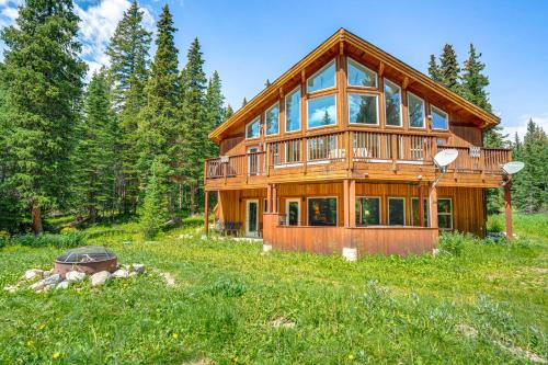 Quandary Village House | Scenic Breckenridge Home with Hot Tub & Mountain Views