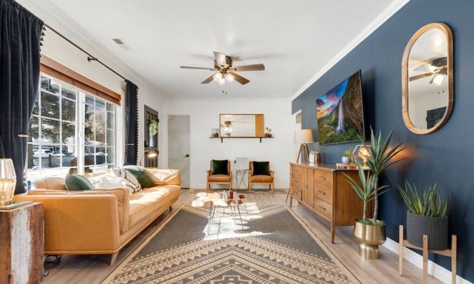 Coconino Estates House | Relaxing Hot Tub Retreat in Downtown: The Bungalow