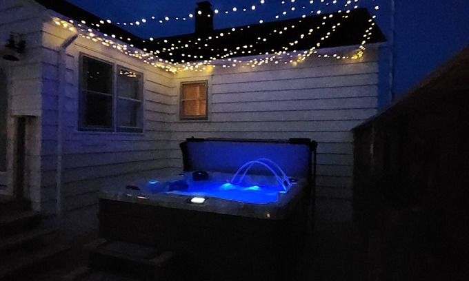 Gladstone House | Relaxing Retreat at Kipling Cottages with Hot Tub & Sauna
