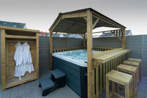 South Shore Apartment | Relax with a Hot Tub on Private Terrace & Ocean Views