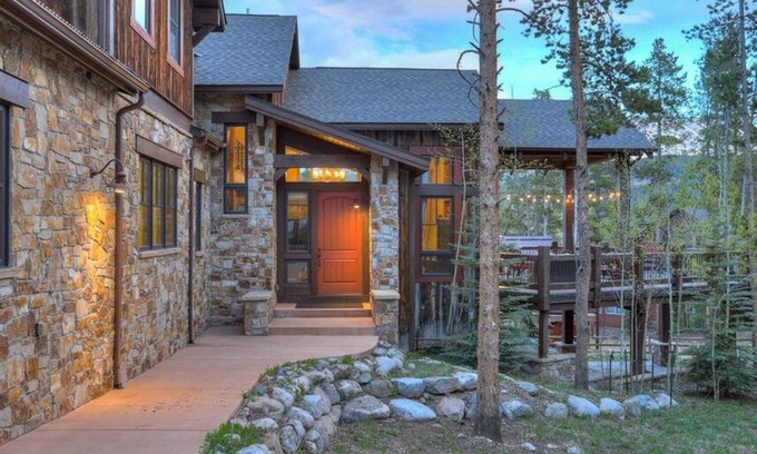 Warrior's Mark West House | Cozy Retreat with Hot Tub & Mountain Views - Wandering Moose