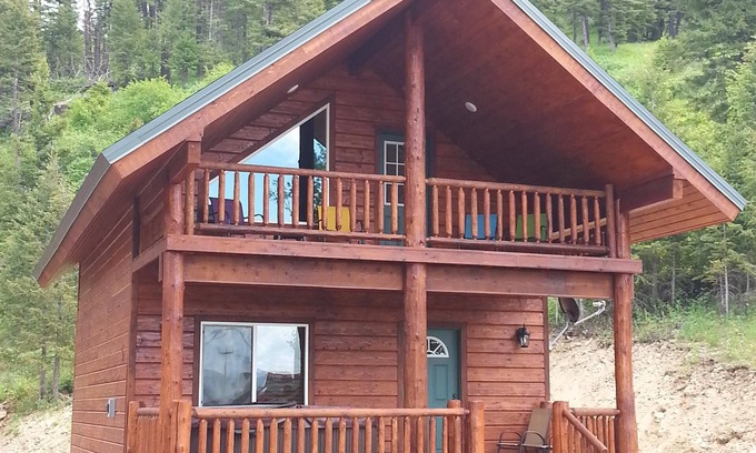 Island Park Cabin | Relaxing Madison River Cabin with Hot Tub Near Yellowstone