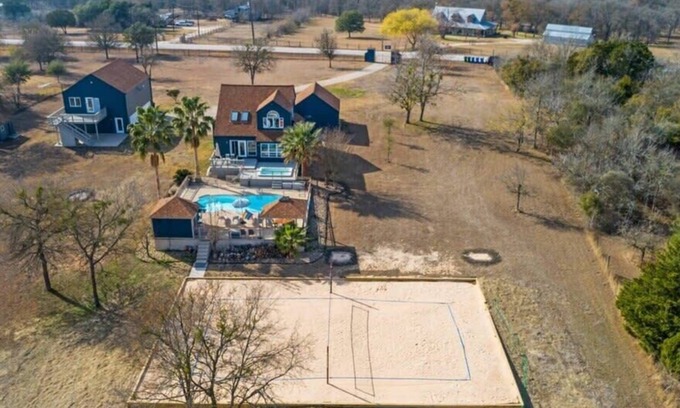 Manor House | Relaxing Guesthouse with Hot Tub, Pool & Game Room Oasis