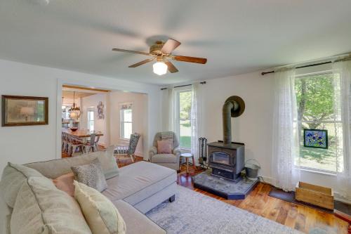 Marshall House | Relaxing Marshall Cottage Retreat on Historic Tobacco Farm